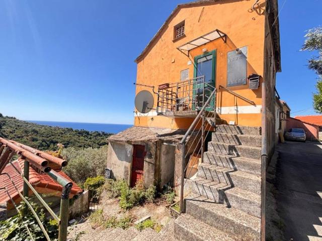 Villa Indipendente in vendita a Levante, Serra Riccò