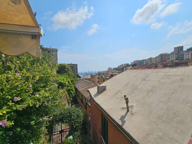 Villa Indipendente in vendita a Centro Est, Serra Riccò