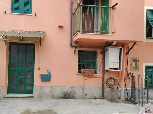 Villa Indipendente in vendita a Serra Riccò, Genova