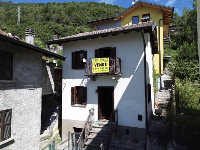 Villa Indipendente in vendita a Gera Lario, Lombardia