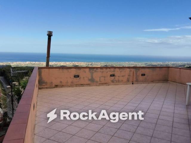Villa Indipendente in vendita a Calabria, Reggio Calabria
