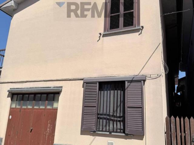 Villa Indipendente in vendita a Gerenzago, Lombardia