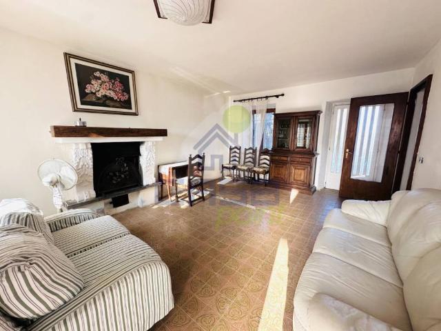 Villa Indipendente in vendita a Gerenzago, Lombardia