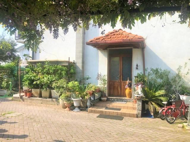 Villa Indipendente in vendita a Buonarroti, Gerenzano