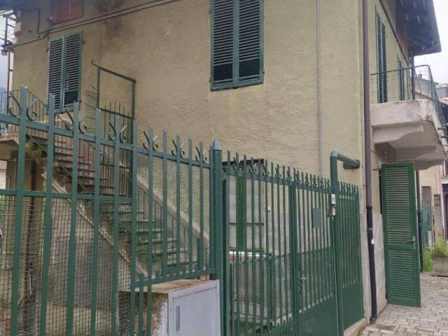 Villa Indipendente in vendita a Unione Montana di Comuni delle Valli di Lanzo, Ceronda e Casternone, Piemonte