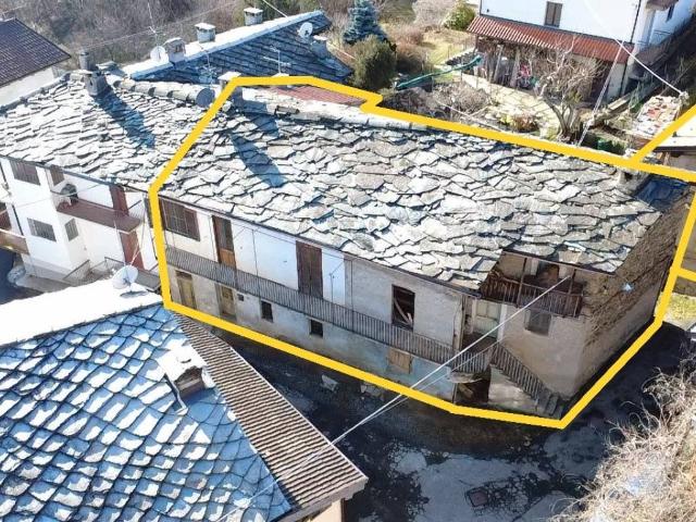 Villa Indipendente in vendita a Unione Montana di Comuni delle Valli di Lanzo, Ceronda e Casternone, Piemonte