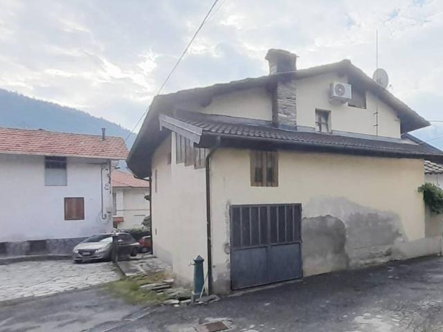 Villa Indipendente in vendita a Unione Montana di Comuni delle Valli di Lanzo, Ceronda e Casternone, Piemonte