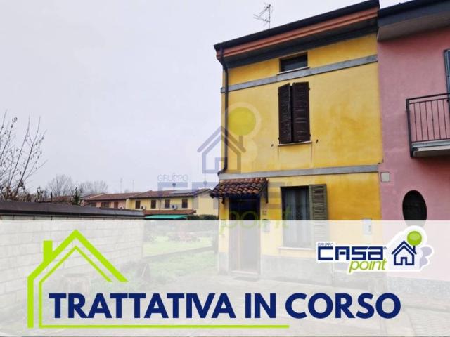 Villa Indipendente in vendita a Gerre De' Caprioli, Lombardia