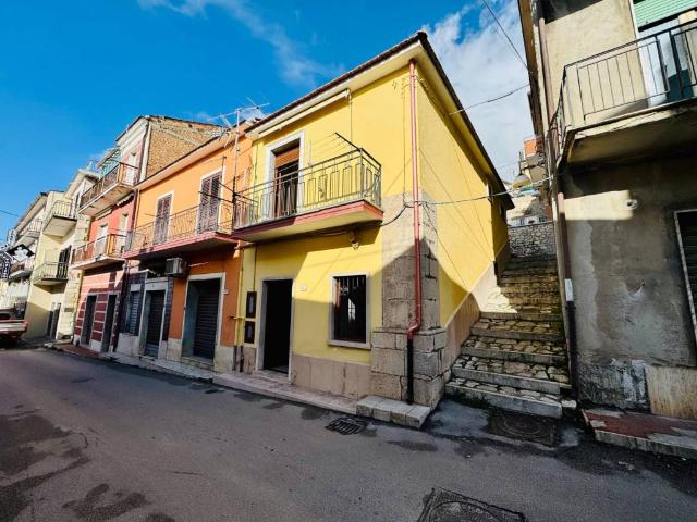 Villa Indipendente in vendita a Terre dell’Ufita, Gesualdo