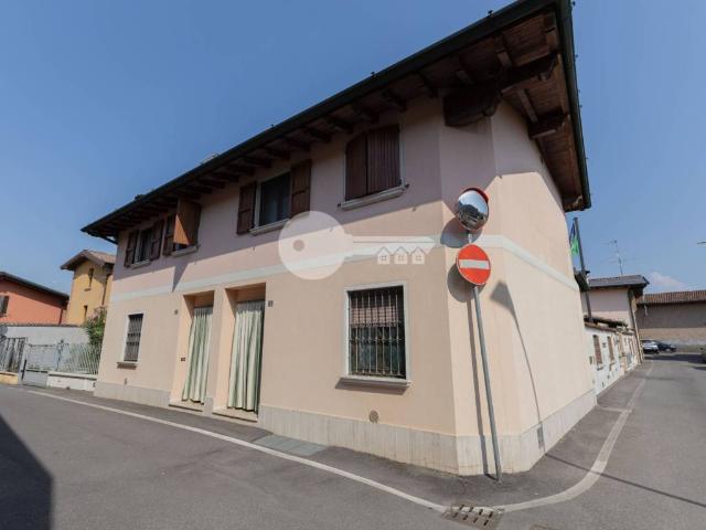 Villa Indipendente in vendita a Ghedi, Lombardia