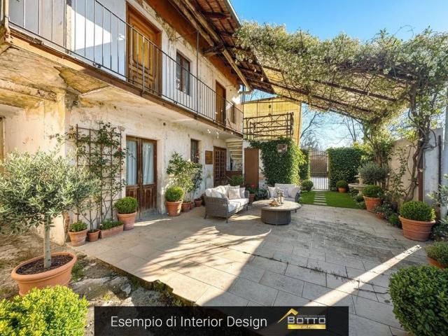 Villa Indipendente in vendita a Piemonte, Novara