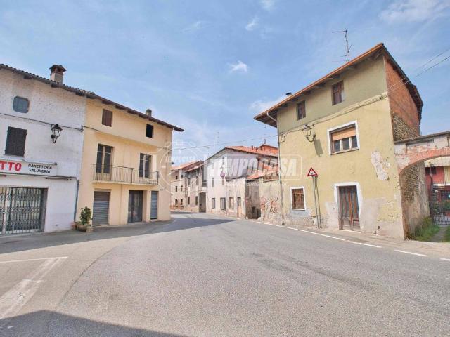 Villa Indipendente in vendita a Piemonte, Vercelli
