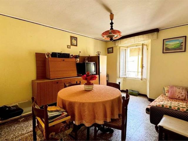 Villa Indipendente in vendita a Comunità montana della valle Camonica, Gianico