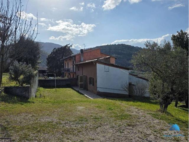 Villa Indipendente in vendita a Giano Dell'umbria, Umbria