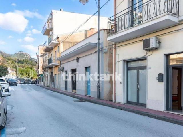Villa Indipendente in vendita a Chianchitta, Giardini Naxos