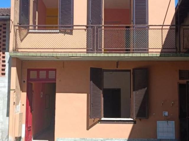 Villa Indipendente in vendita a Giarole, Alessandria