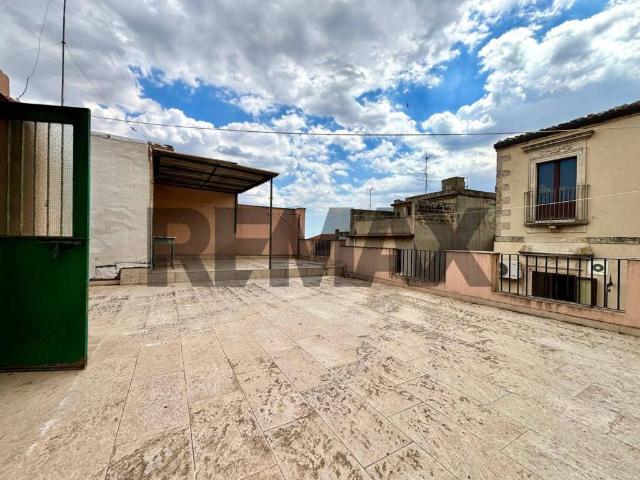 Villa Indipendente in vendita a Giarratana, Sicilia