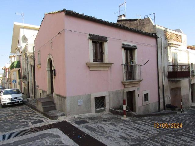 Villa Indipendente in vendita a Giarratana, Sicilia