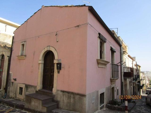 Villa Indipendente in vendita a Giarratana, Sicilia