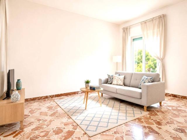 Villa Indipendente in vendita a Giarre, Sicilia