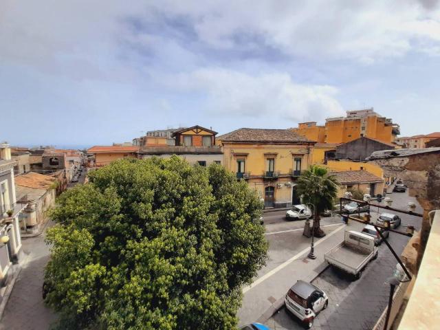 Villa Indipendente in vendita a Giarre, Sicilia