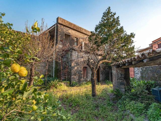 Villa Indipendente in vendita a Giarre, Sicilia