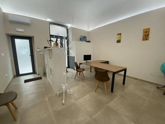 Villa Indipendente in vendita a Giarre, Sicilia
