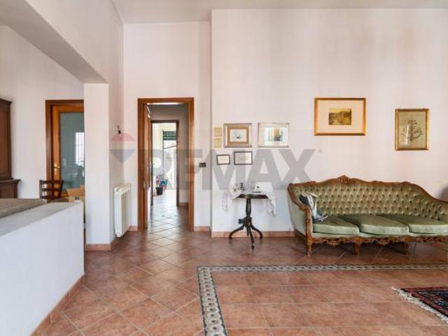 Villa Indipendente in vendita a Giarre, Sicilia