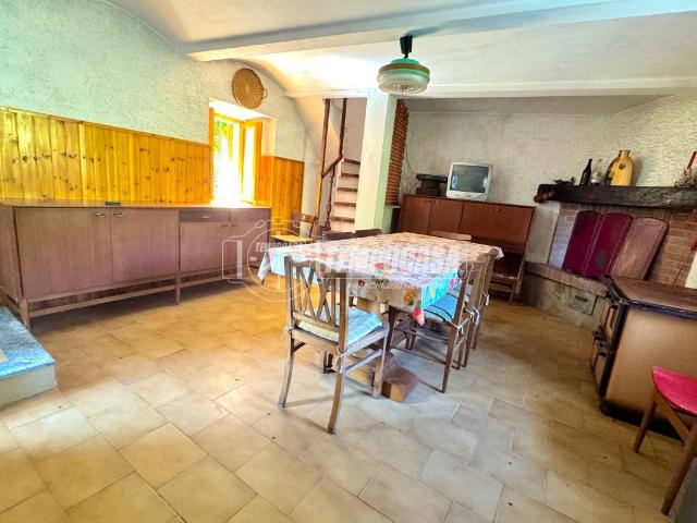 Villa Indipendente in vendita a Prese Damon, Piemonte