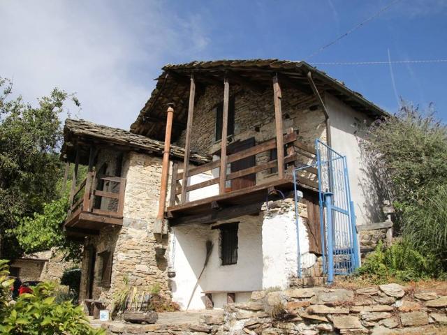 Villa Indipendente in vendita a Fusero, Piemonte