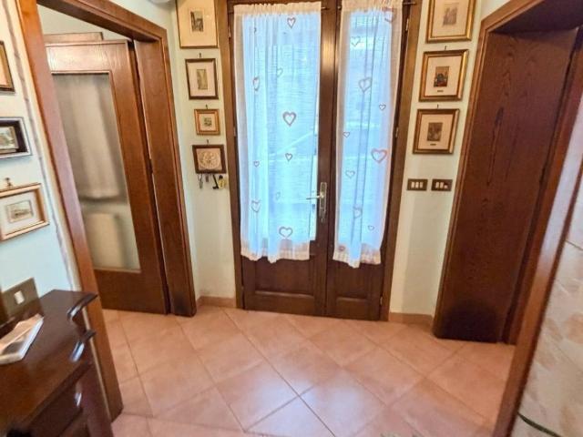 Villa Indipendente in vendita a Cusignana, Giavera Del Montello