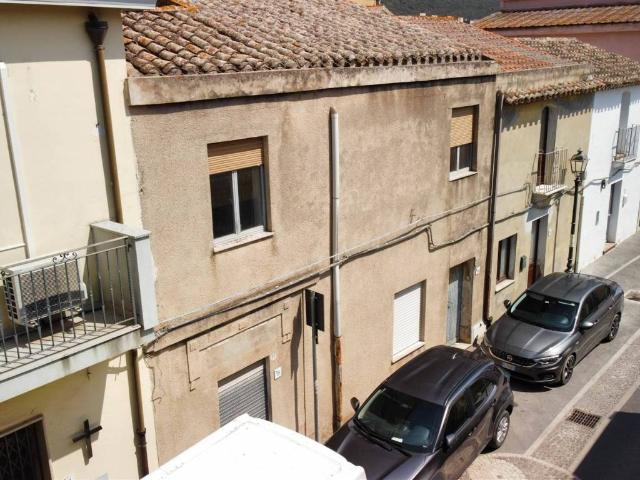 Villa Indipendente in vendita a Giba, Sardigna/Sardegna