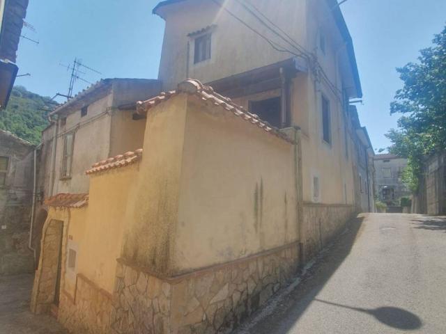 Villa Indipendente in vendita a Giffoni Sei Casali, Campania