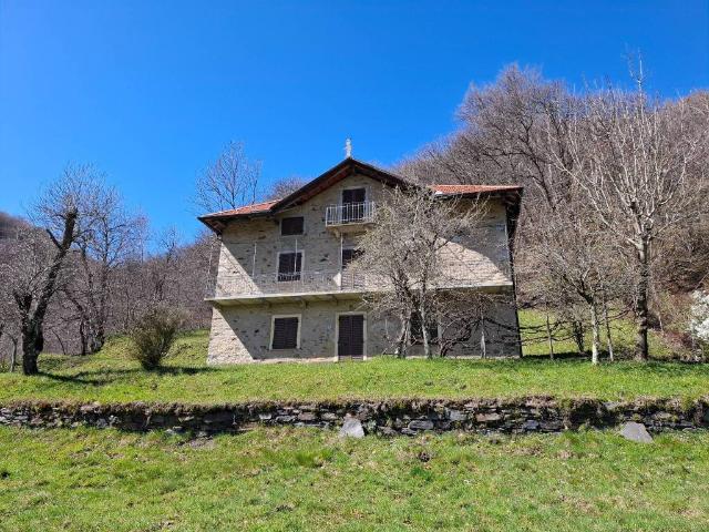 Villa Indipendente in vendita a Gignese, Verbano-Cusio-Ossola