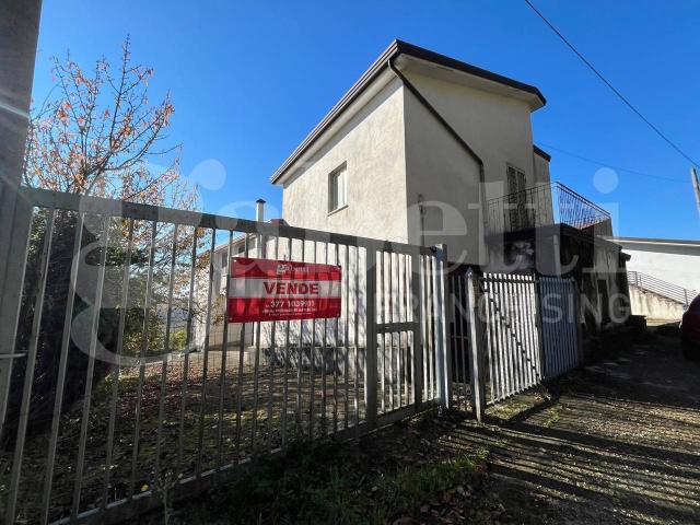 Villa Indipendente in vendita a Gioia Sannitica, Campania