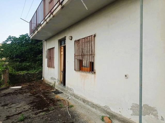 Villa Indipendente in vendita a Gioiosa Marea, Sicilia