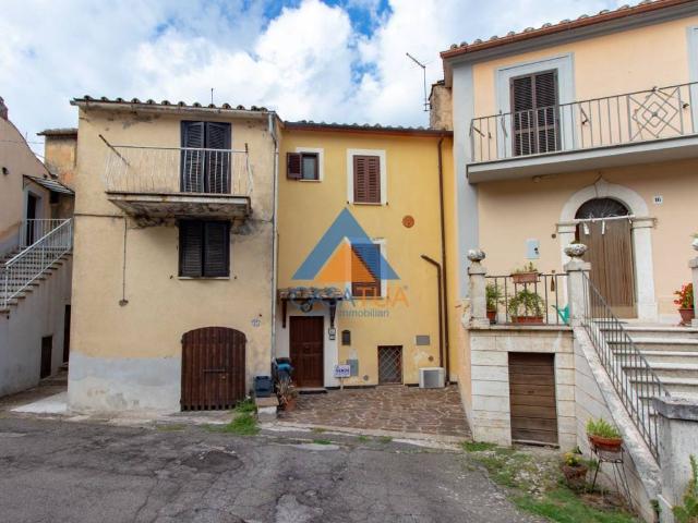 Villa Indipendente in vendita a Giove, Terni