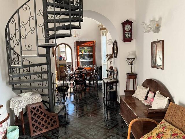 Villa Indipendente in vendita a Puglia, Bari