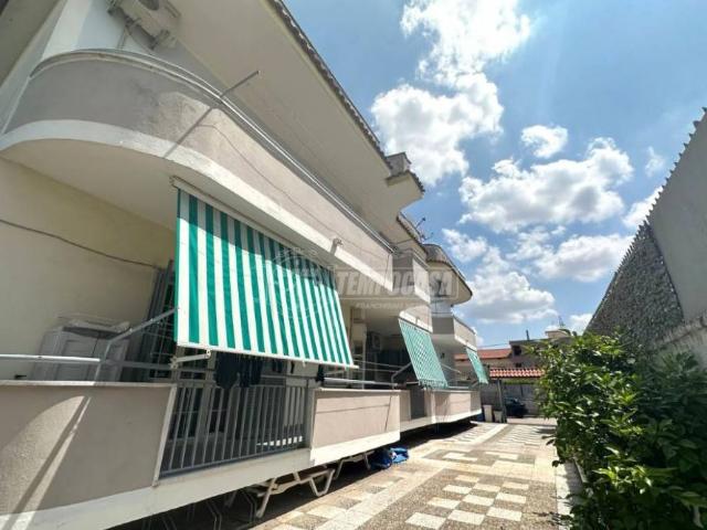 Villa Indipendente in vendita a Giugliano In Campania, Campania