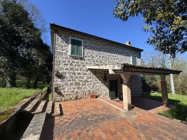 Villa Indipendente in vendita a Patrica, Lazio