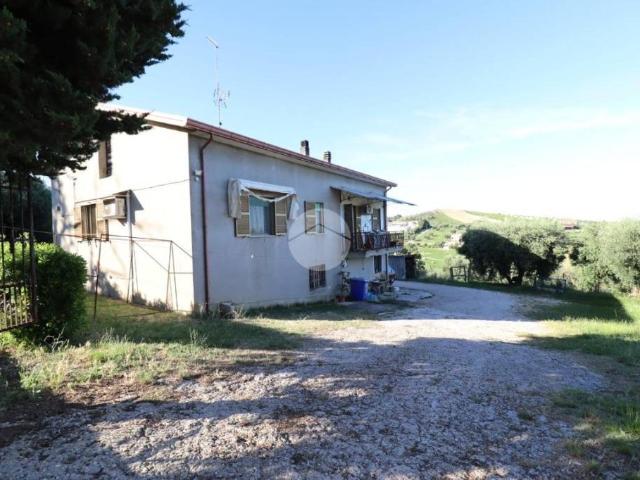 Villa Indipendente in vendita a Giulianova, Abruzzo