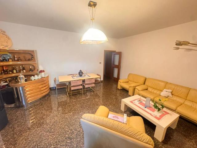Villa Indipendente in vendita a Colledoro, Giulianova