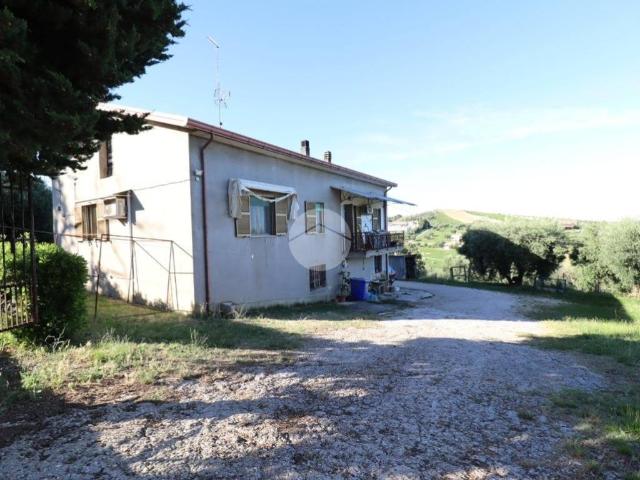 Villa Indipendente in vendita a Giulianova, Abruzzo