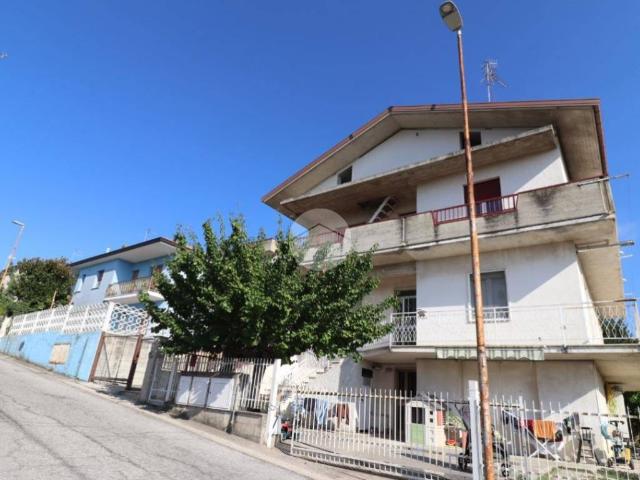 Villa Indipendente in vendita a Giulianova, Abruzzo