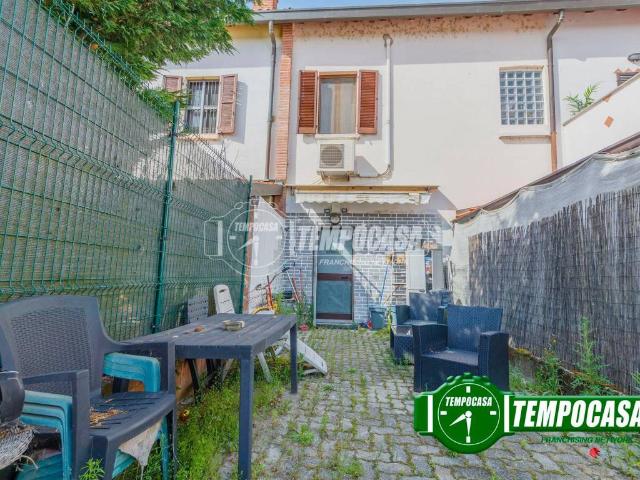 Villa Indipendente in vendita a Giussago, Lombardia