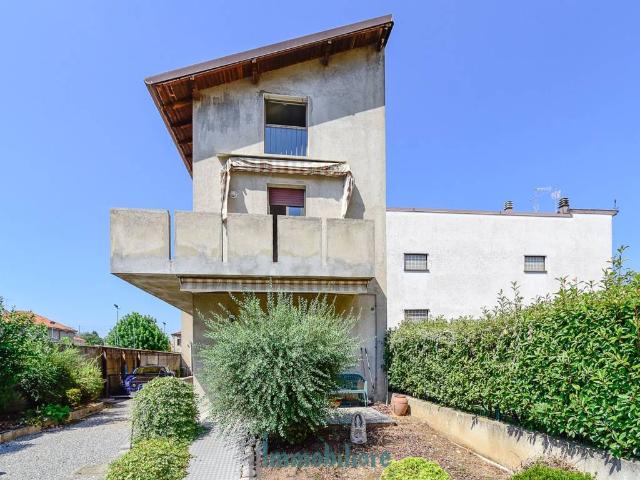 Villa Indipendente in vendita a Brugazzo, Giussano