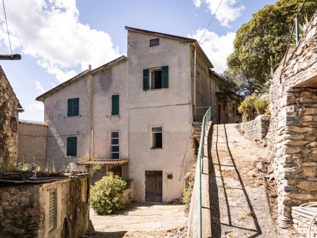 Villa Indipendente in vendita a Giustenice, Liguria