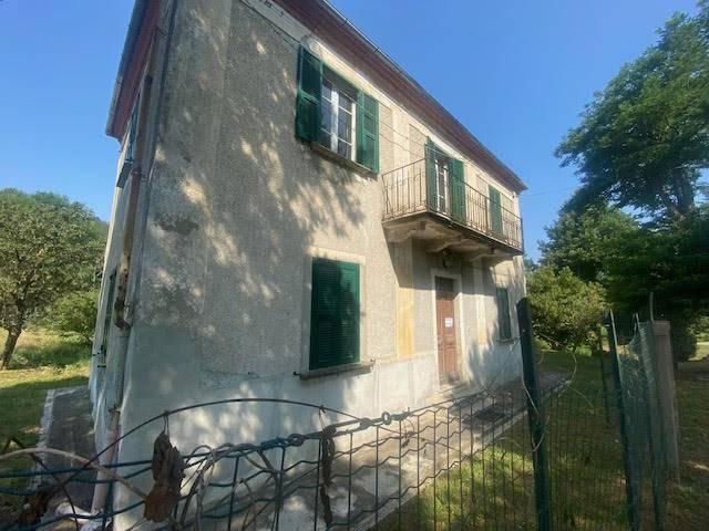 Villa Indipendente in vendita a Giusvalla, Liguria