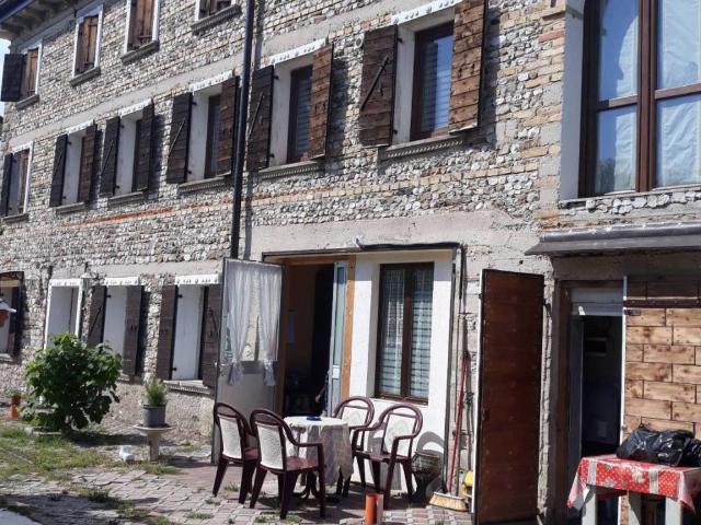 Villa Indipendente in vendita a Godega di Sant'Urbano, Bibano