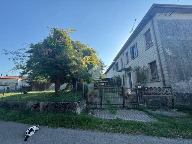 Villa Indipendente in vendita a Godega di Sant'Urbano, Bibano